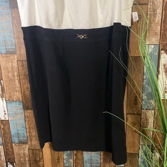 Salon studio 24W black and white sleeveless dress - Picture 3 of 15